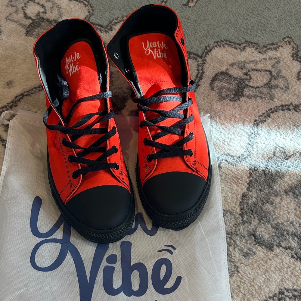 Yes We Vibe Men's Vibrant Orang Sneakers